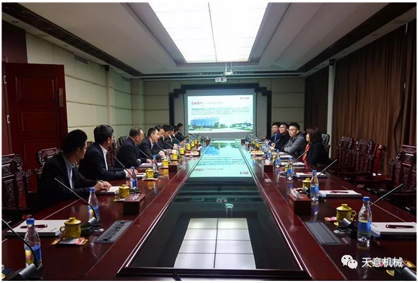 碧桂園集團副總裁兼采購中心總經(jīng)理楊麗興一行蒞臨天意參觀考察 碧桂園集團副總裁兼采購中心總經(jīng)理楊麗興一行蒞臨天意參觀考察